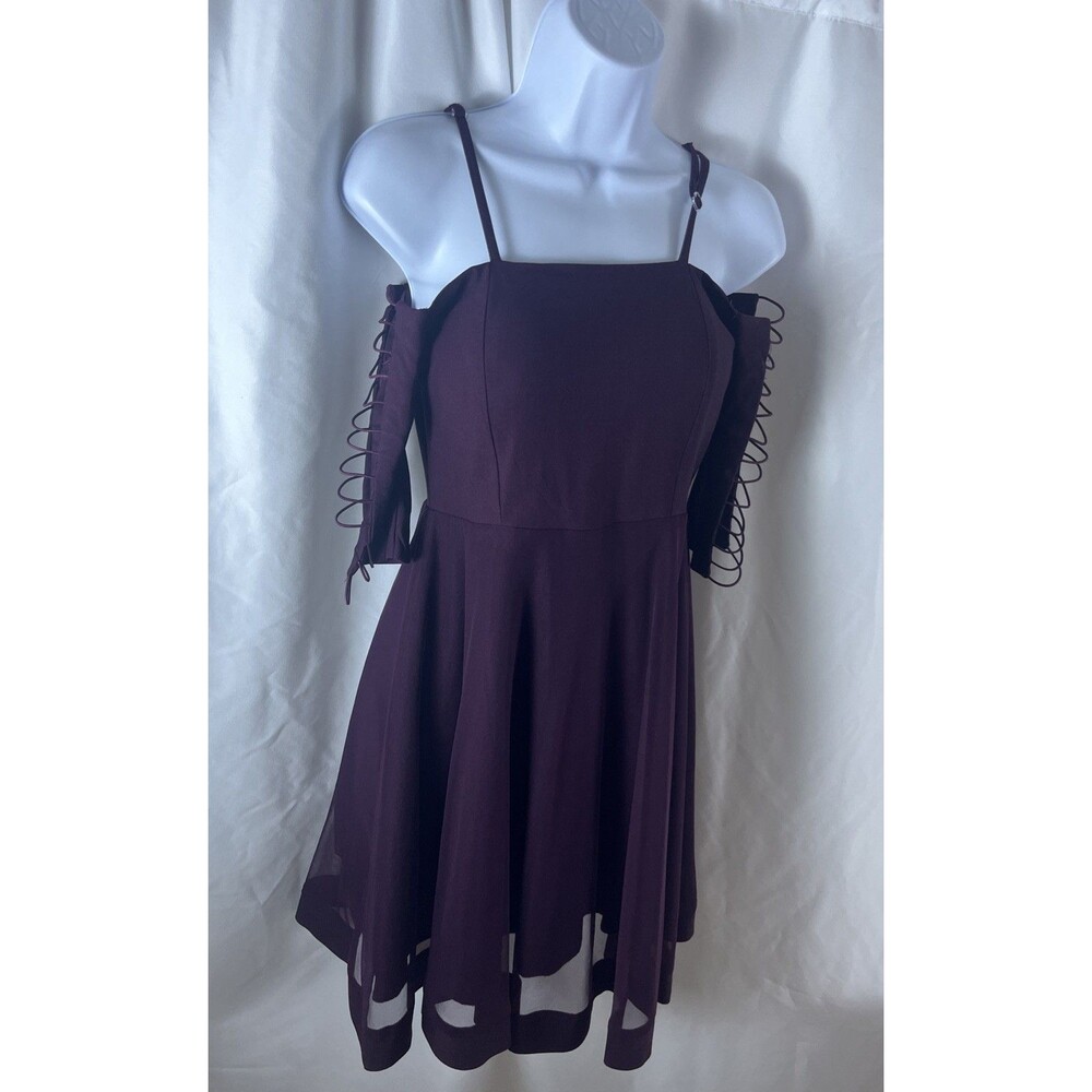 Juniors Burgundy Plum Cold Shoulder Fit & Flare Dress Size. 5 Party - Picture 2 of 7